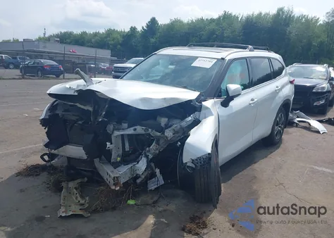 2022 Toyota Highlander Xle from USA, damaged, VIN 5TDGZRBH4NS241575